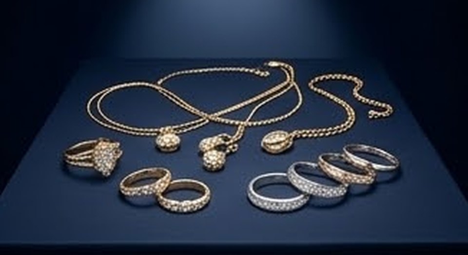 ルビーの指輪・喜平ネックレス・ダイヤのペンダント・金のインゴット